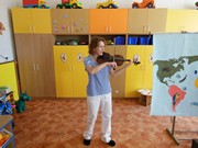 Divadlo Cestujeme kolem světa za pohádkou